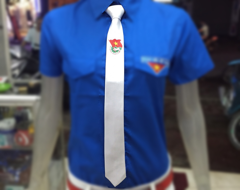 ÁO THANH NIÊN VIỆT NAM 