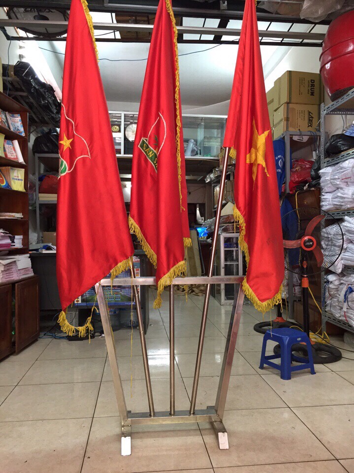 CỜ ĐOÀN, CỜ ĐỘI, CỜ TỔ QUỐC