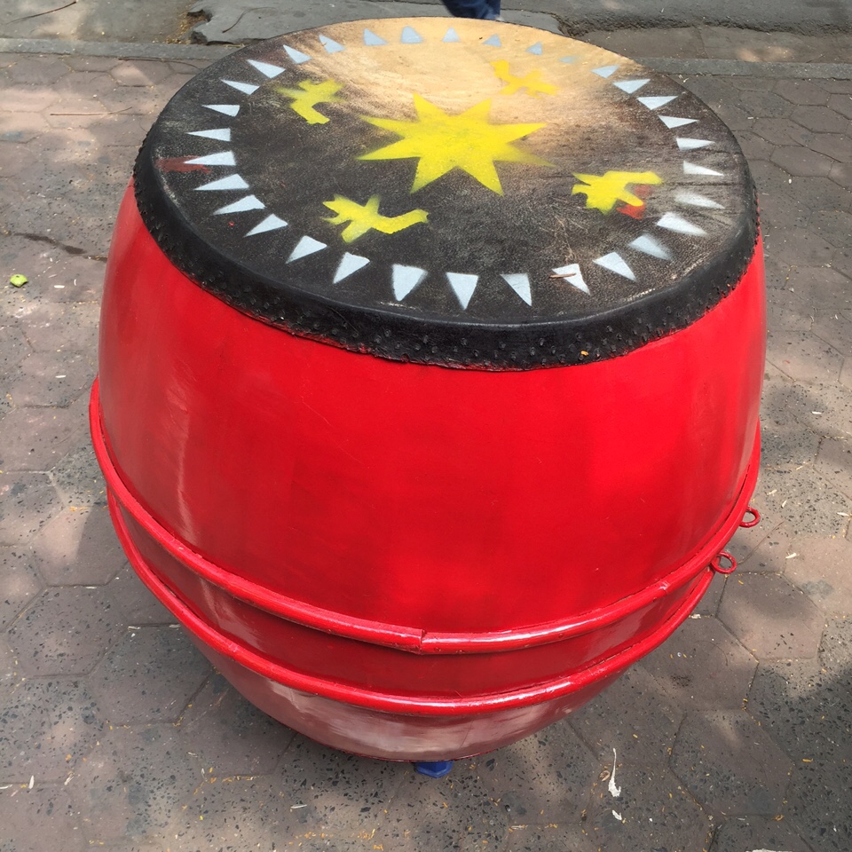 Trống gỗ trường học 